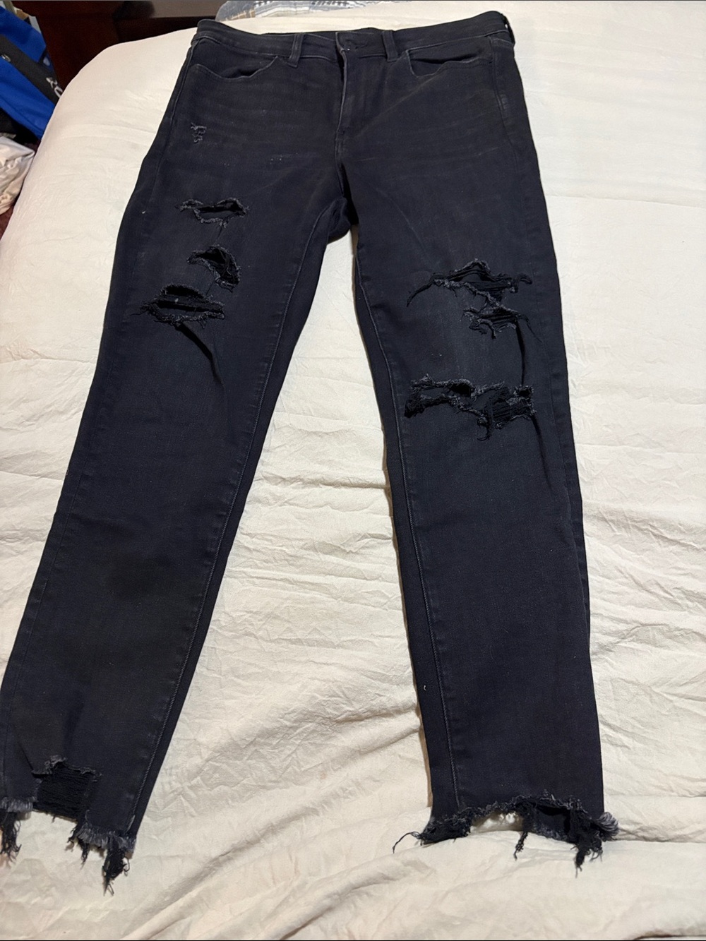 American eagle Black Distressed Women's stretch jeans